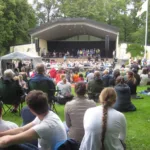 Gudstjänst i Stadsparken Örebro